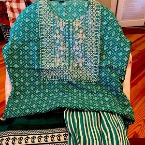 No new tags xtra large Green suit Pakistani